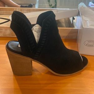Steve Madden Peep Toe Heel